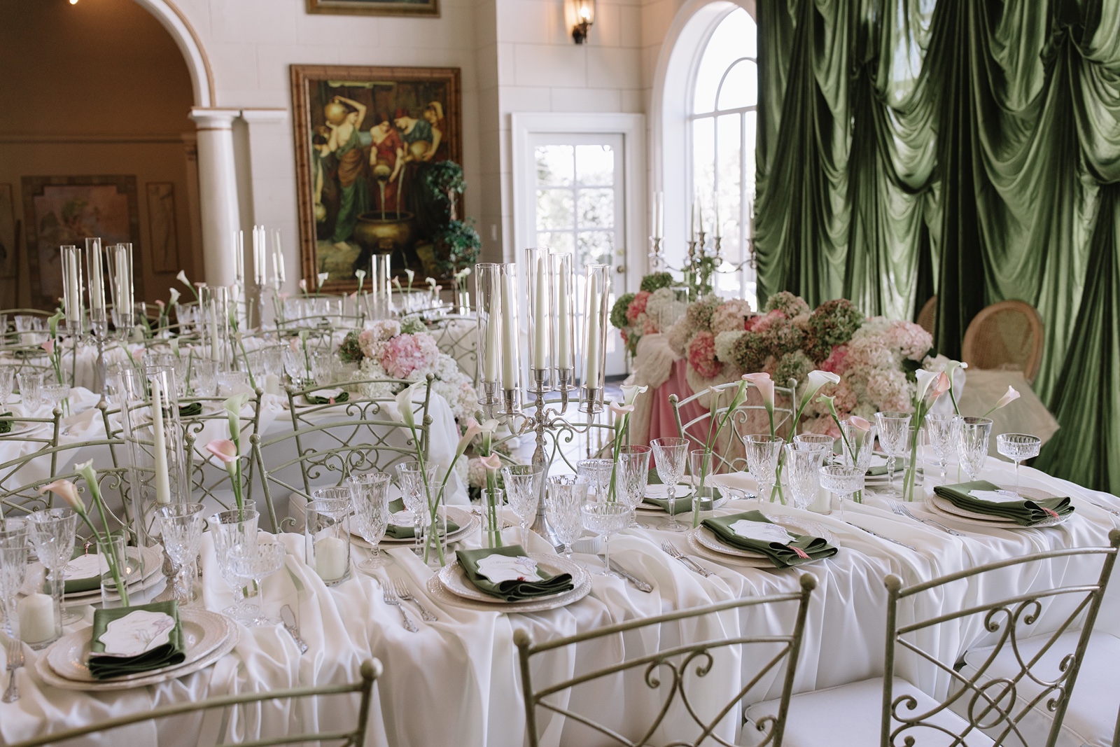 Romantic wedding reception decor